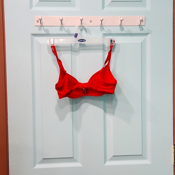 32B small push-up smooth bright red bra - Picture 2 of 5